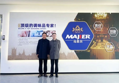 食品安全，服膺于心——高新区市场监管光临马吉尔监督领导工作！